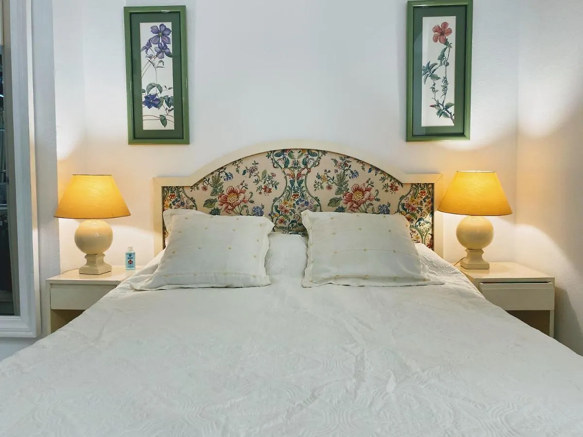 Marbella House - Eaw Homes Apartment