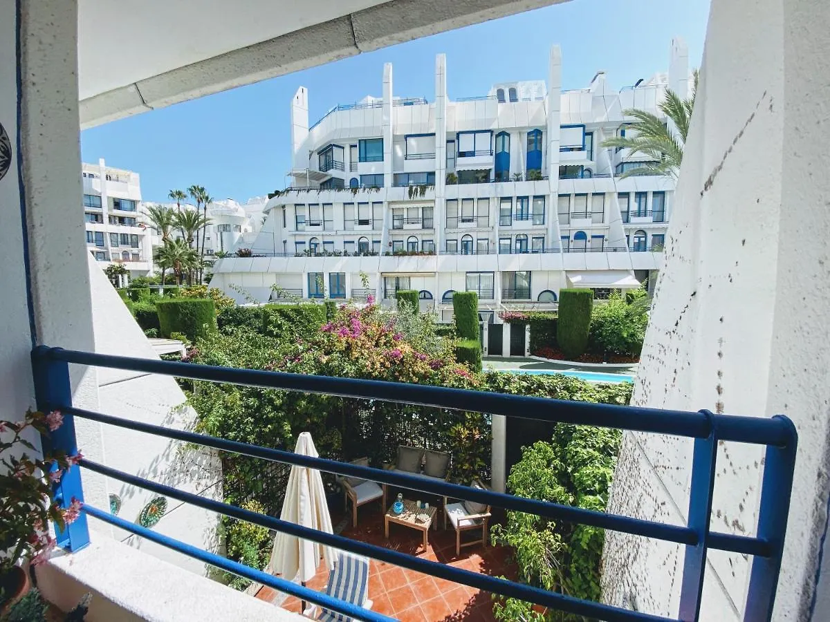 Marbella House - Eaw Homes Apartment